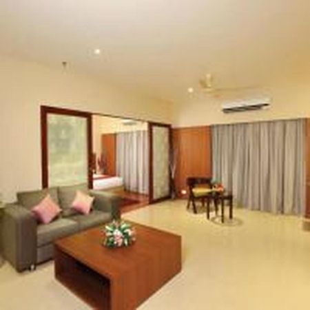 Jk Residency Cheruvathur Buitenkant foto